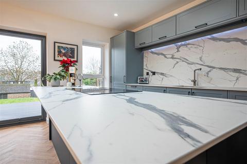 17 Harcourt Drive, Sutton Coldfield, B74 4LJ