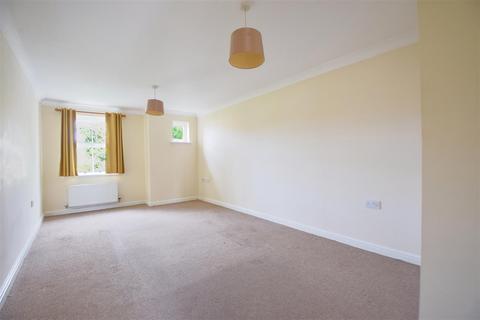 2 bedroom flat for sale, Nazareth Close, Bexhill-On-Sea