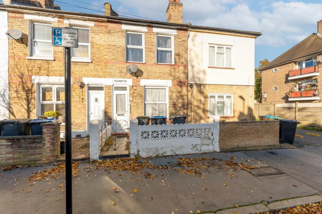 Northbrook Road Croydon CR0 2 bed terraced house for sale £395,000