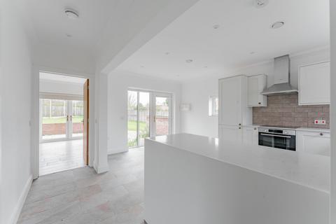 10 Blenheim Drive, Swanton Morley, Dereham, NR20 4TF