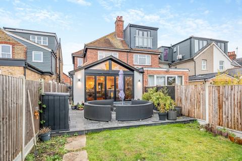 3 bedroom semi-detached house for sale - Swiss Avenue, Chelmsford, Essex
