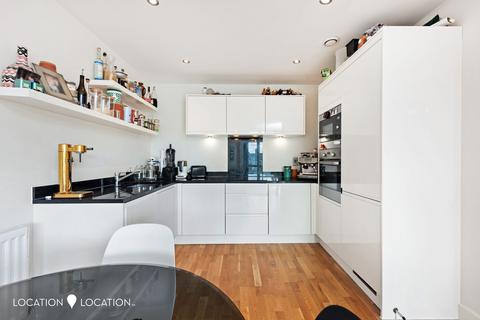 2 bedroom flat for sale, Selsea Place, Essence House Selsea Place, N16