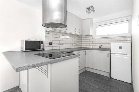 undefined, New Court, Surrey KT15