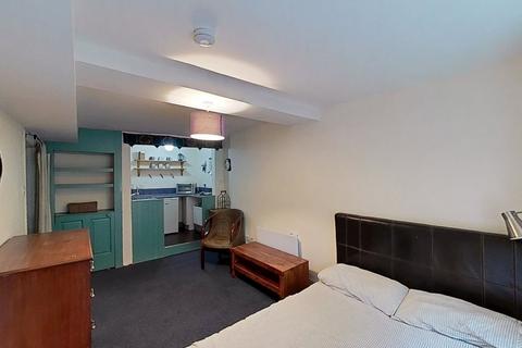 1 bedroom flat to rent, Gayfield Square, Edinburgh, EH1