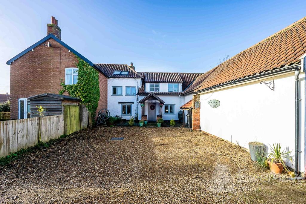 Forncett St. Peter, Norfolk, NR16 4 bed character property for sale £