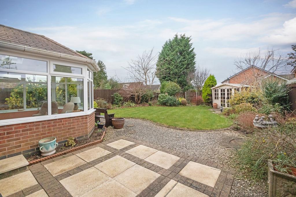 Quorn, Loughborough LE12 4 bed detached house £600,000