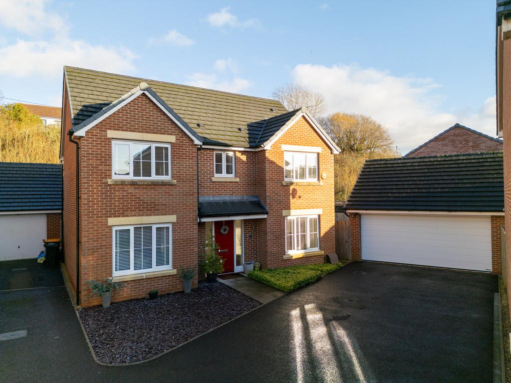 Newport NP10 4 bed detached house for sale £485,000