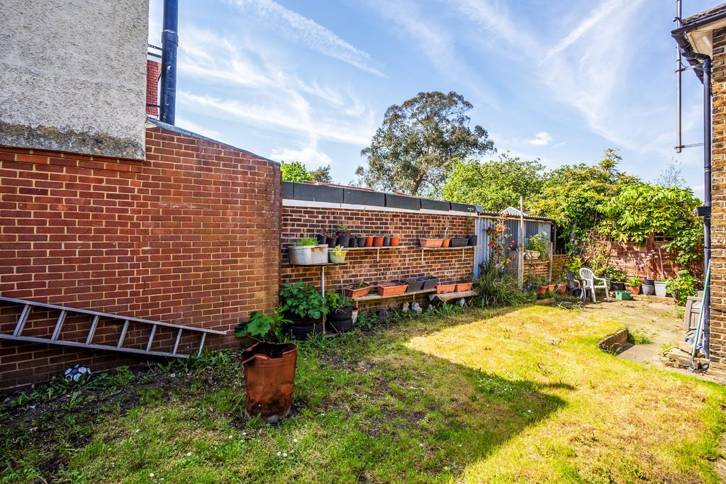 Garden Side