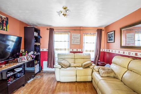 129 Kingston Road, Leatherhead, KT22 7NT