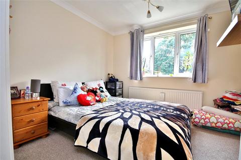 2 bedroom semi-detached house to rent, Leegate Close, Woking, Surrey, GU21