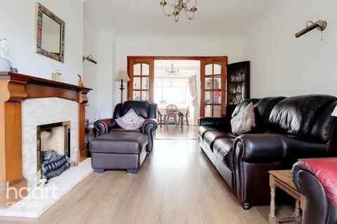 28 Waddon Way, Croydon, CR0 4HU