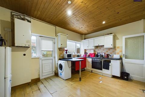 14 Boardman Avenue, Blackpool, FY1 6QD