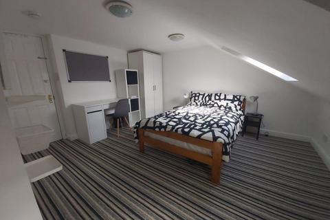 6 bedroom terraced house to rent, Inverness Road, Brighton BN2