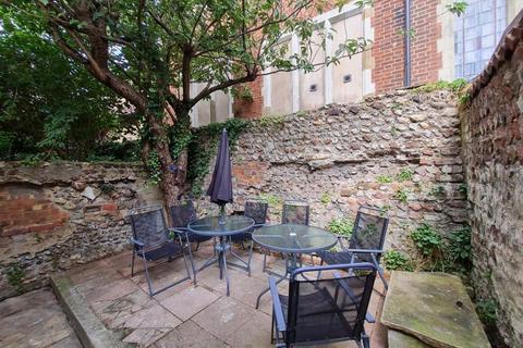 6 bedroom terraced house to rent, Inverness Road, Brighton BN2