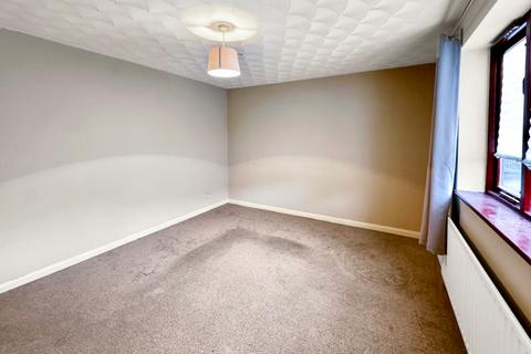 1 bedroom flat for sale, The Hill, Northfleet, Gravesend, Kent, DA11