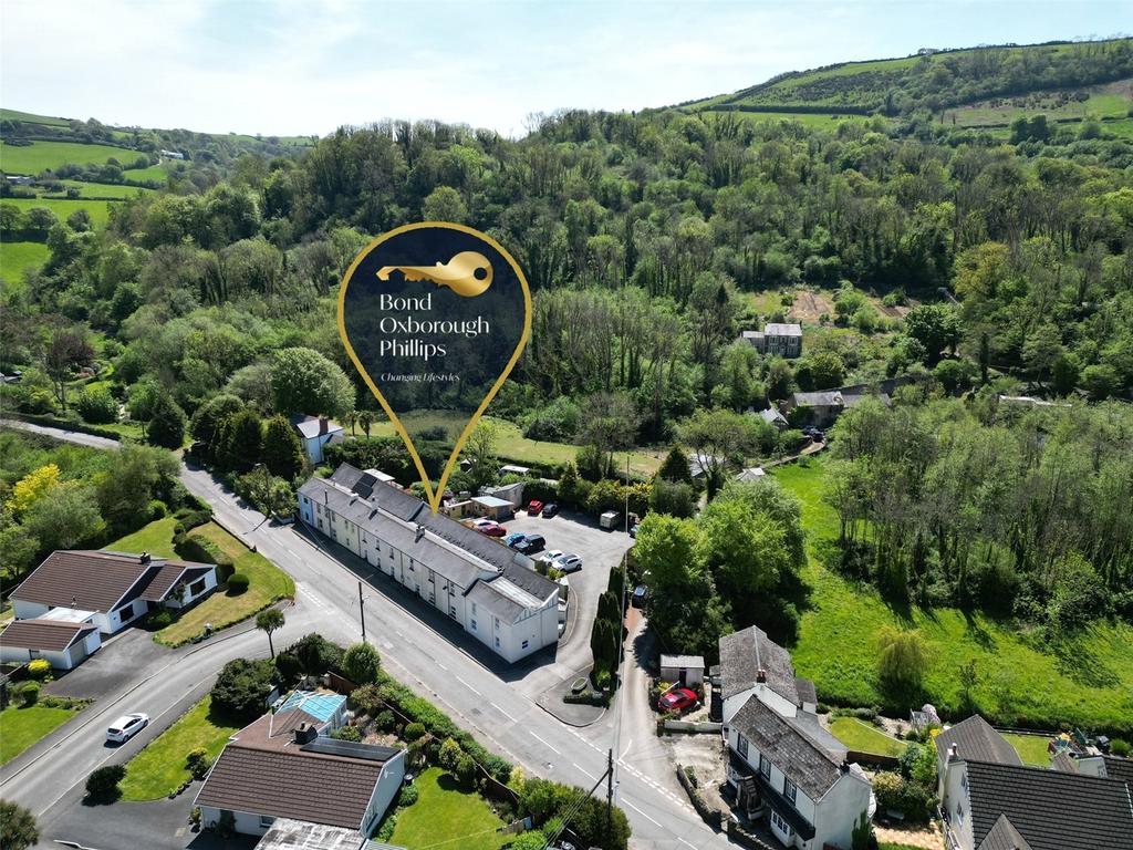 Combe Martin, 2 bed terraced house for sale £215,000