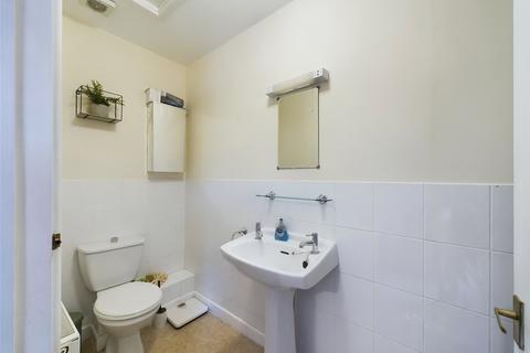 4, London Court Lynton Road, Combe Martin, Ilfracombe, EX34 0NA