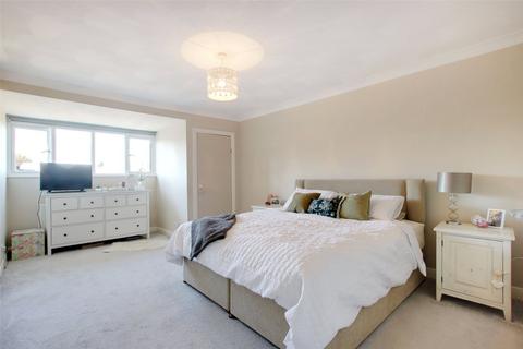 1 Conifer Avenue, Hartley, Longfield, DA3 8BX