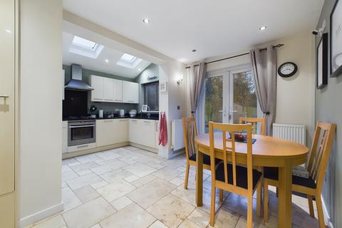 4 bedroom detached house for sale, Camelot Way, Thornhill, Cardiff. CF14