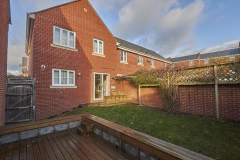 3 bedroom terraced house for sale, Heraldry Way, Exeter