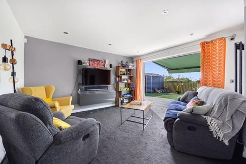 60 Beacon View, Standish, Wigan, WN6 0RL