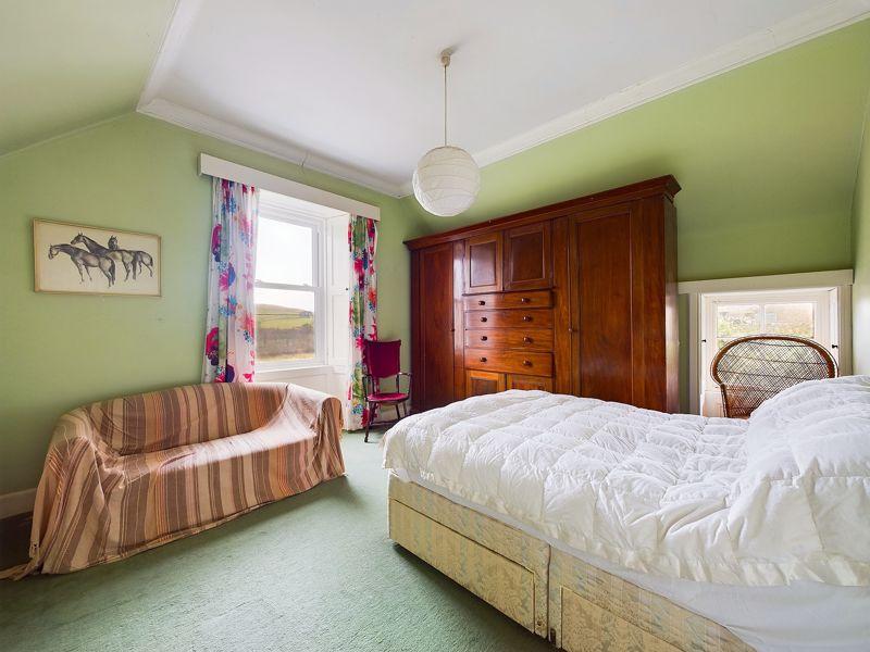 Bedroom 1-asp 2