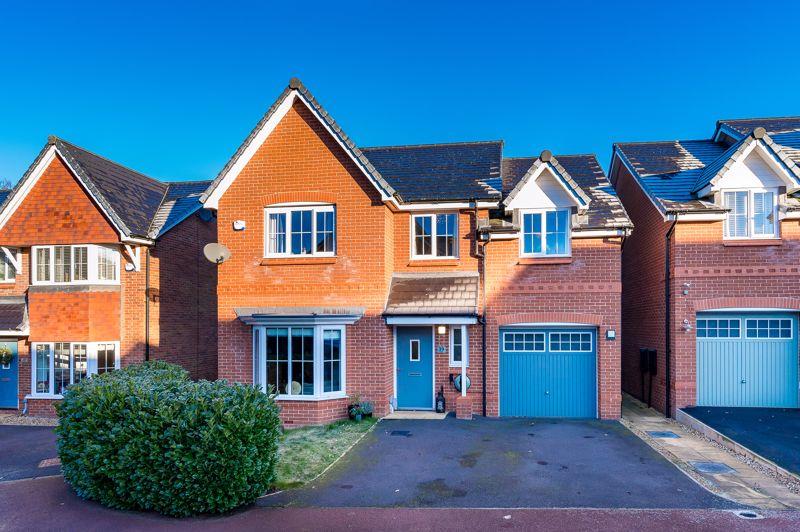 Broadfern, Wigan WN6 4 bed detached house for sale £430,000