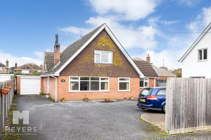 Brocklebank, New Road, Ringwood, BH24 4 bed detached house for sale £