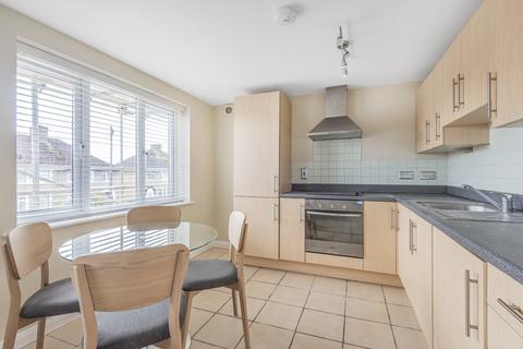 2 bedroom apartment to rent, Queens Court, East Oxford, OX4