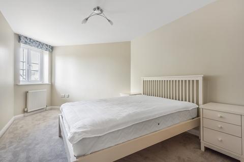 2 bedroom apartment to rent, Queens Court, East Oxford, OX4