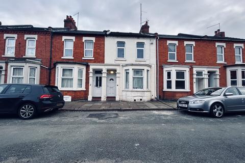 5 bedroom house share to rent - Northampton NN1