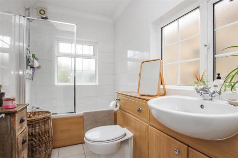 18 Sussex Road, Warley, Brentwood, CM14 5JQ