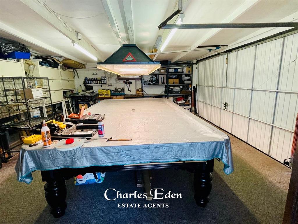 Garage - internal.jpg