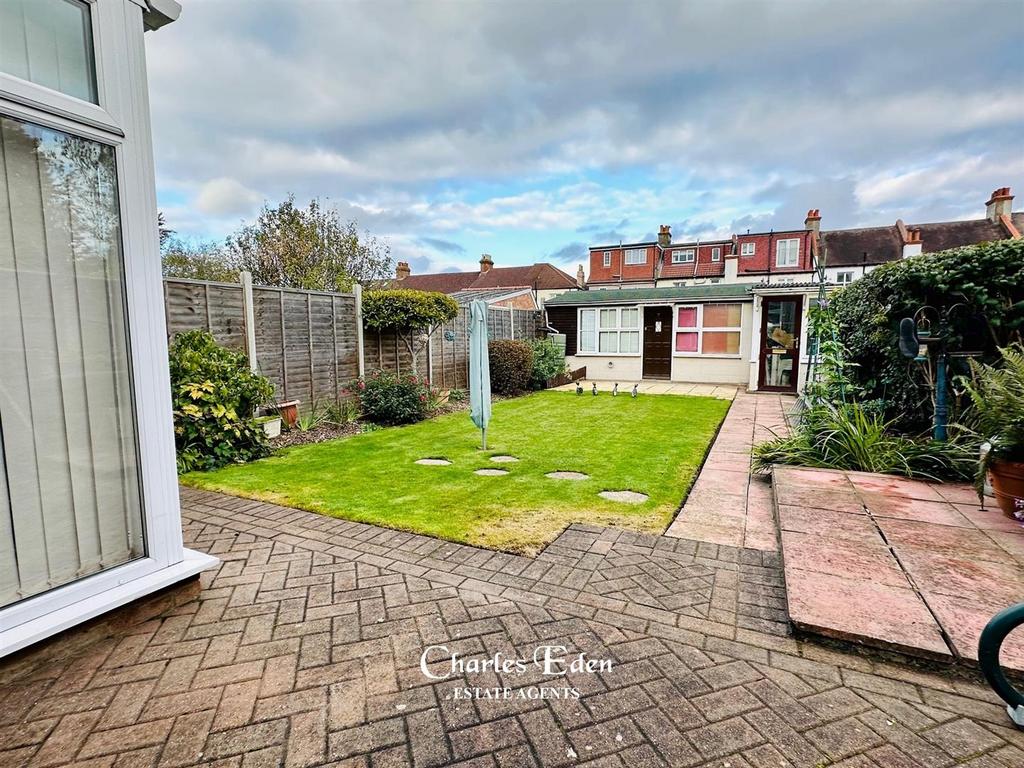Rear gdn.jpg