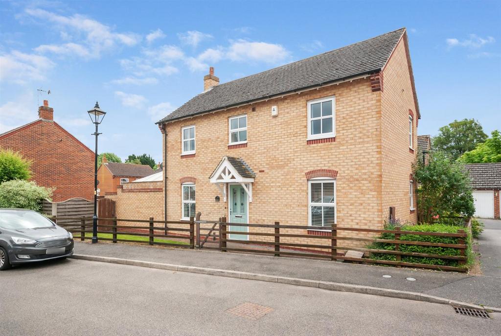 Sorrel Road, Witham St. Hughs 3 bed detached house to rent £1,175 pcm