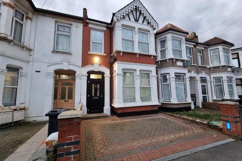 3 bedroom terraced house for sale - Haslemere Road, Ilford