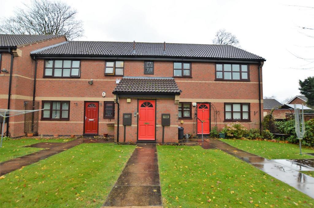 Parlour Close, Wigston, Wigston, LE18... 2 bed flat £105,000