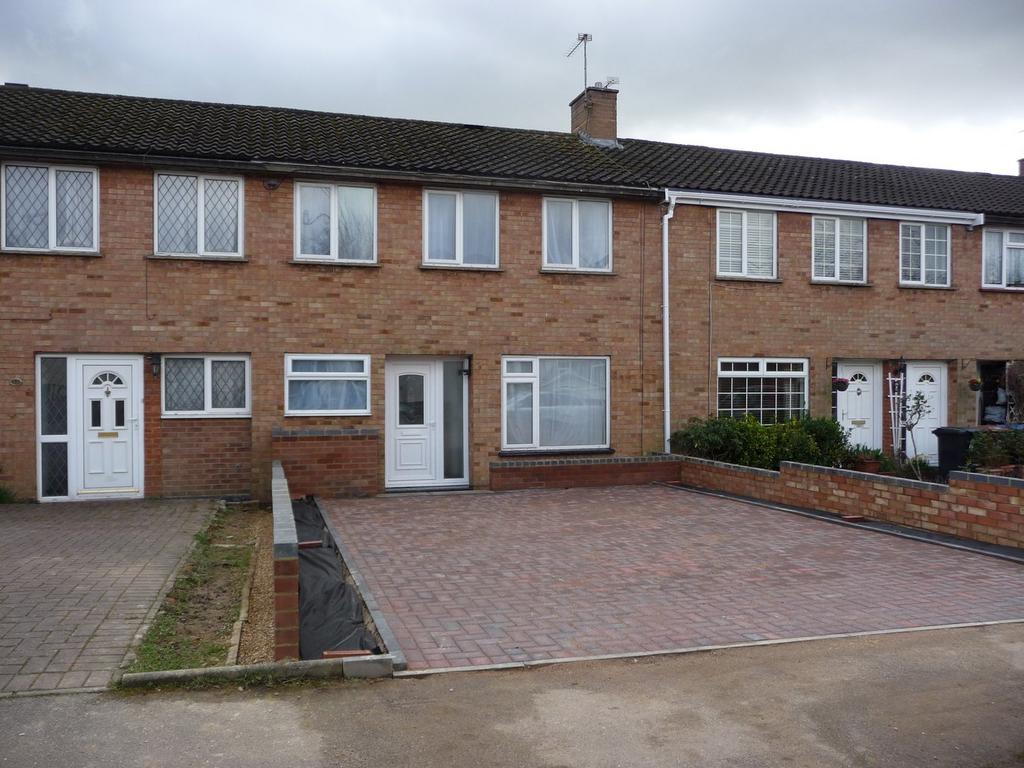 Cherry Way, Hatfield, Hatfield, AL10 3 bed terraced house £1,700 pcm (£392 pw)