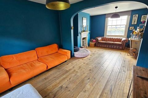 45 Eastern Esplanade, Southend-on-sea, SS1 2ES