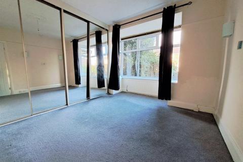 2 bedroom apartment to rent - Myrtle Grove, Wallsend NE28