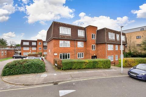 2 bedroom flat for sale, Oaks Lane, Ilford, Essex