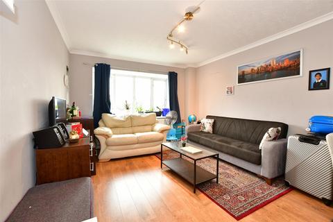 2 bedroom flat for sale, Oaks Lane, Ilford, Essex