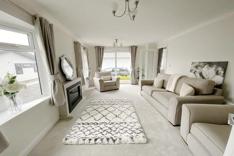 2 bedroom park home for sale, Lone Pine Drive Ferndown BH22 8FS