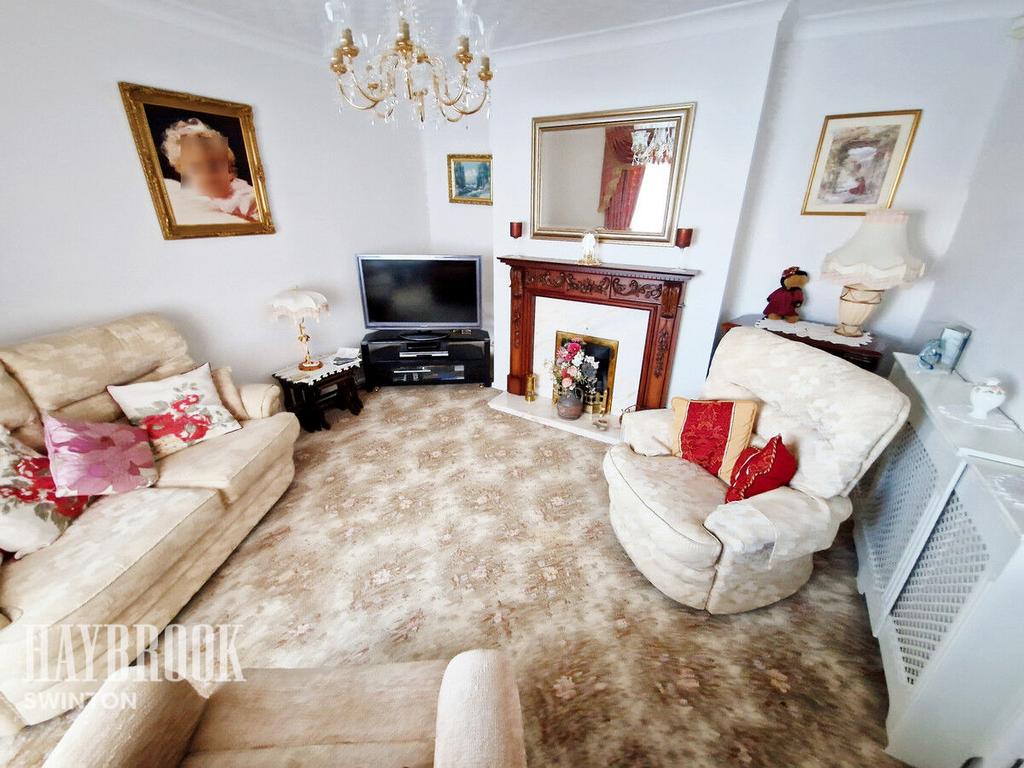 Valley Road, Swinton 3 bed semidetached house for sale £160,000