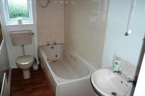 2 bedroom semi-detached house to rent - Sanderling Way, Middleton, LS10