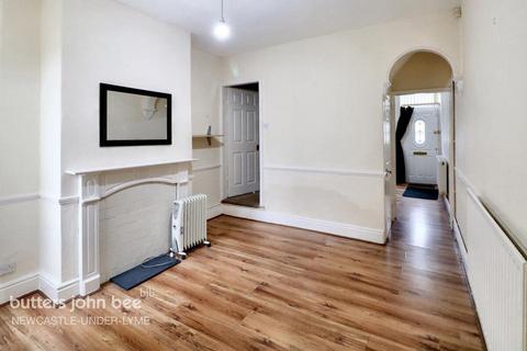 2 bedroom terraced house to rent, Basford Park Road, Newcastle