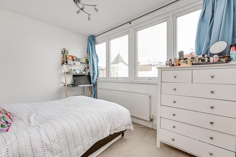 2 bedroom flat for sale, Lindore Road, Battersea, London