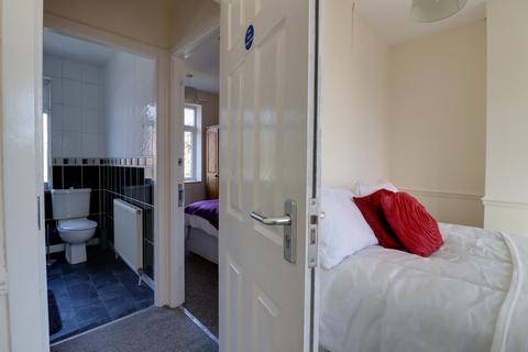 35 Harrington Road, Worcester, WR2 5HD