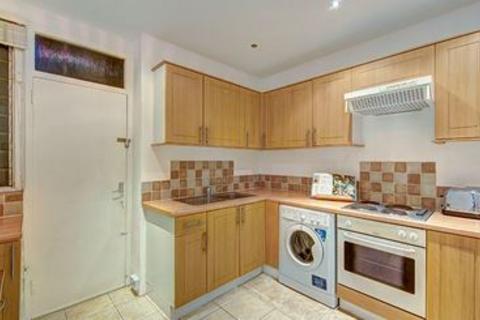 1 bedroom flat to rent, Strathmore Court, NW8