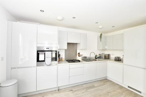 2 bedroom apartment for sale, Daffodil Crescent, Crawley, West Sussex